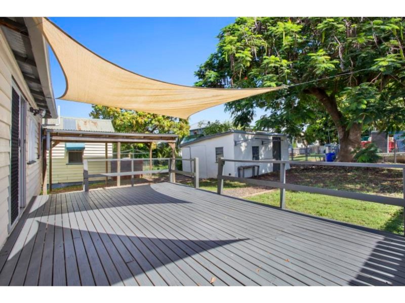 80 West Street, The Range QLD 4700